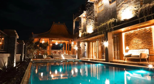 Suite junior Joglo Jawa Jepara
