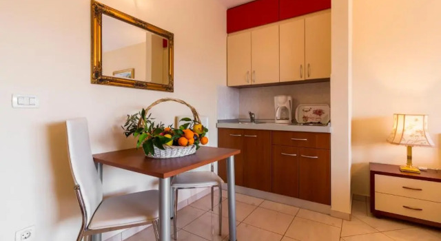 Студия с балконом Apartments Jozic