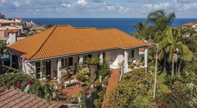 Коттедж с видом на море Family Vacations in the North, Casa dos Terços