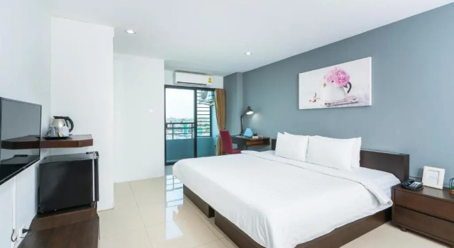 Двухместный номер Deluxe De Botan Srinakarin Hotel & Residence