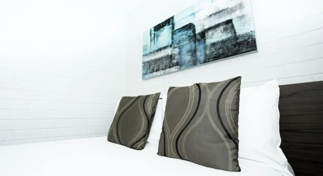 Студия Standard Bay Hotel Apartments