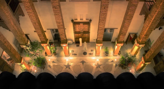 Suite con balcone e con vista sul cortile Karawan Riad
