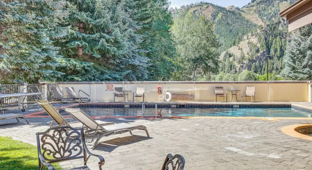 Апартаменты Mtn-view Balcony! Walkable Ketchum Condo