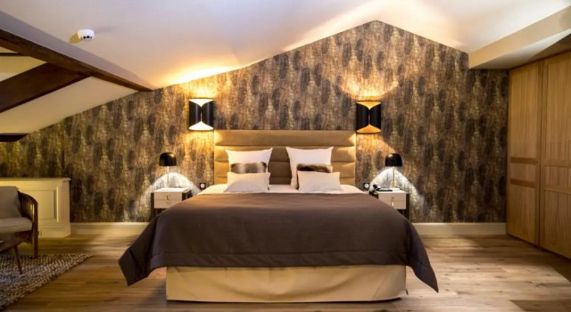 Полулюкс Deluxe Hotel Clos Castel Villas Spa