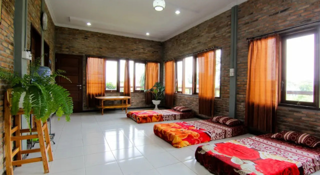 Bua Guest House, Reserva ahora Hostal o pensión Patumbak Dua North Sumatra Province