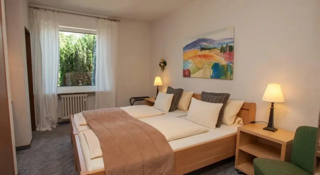 Hotel Wilhelmshöhe Auderath, Varaa Hotelli Hotellit ja majoitukset kohteessa Vulkan Eifel, Hotelli