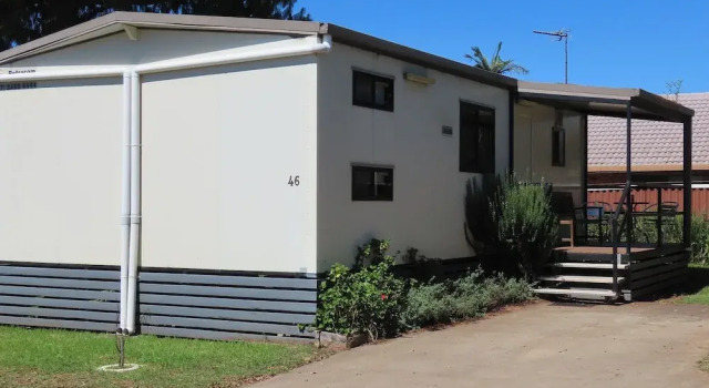 Номер Standard с 3 комнатами с балконом BIG4 Toowoomba Holiday Park