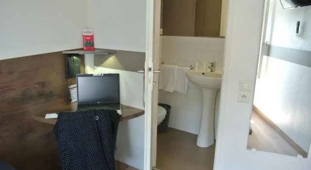 Standart oda Fasthotel Narbonne