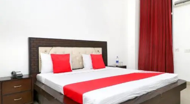 Oyo 27011 Hotel Canal View, Rezerwuj Hotel Amritsar Punjab