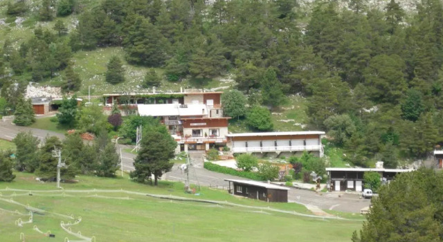 Les Chalets Du Mont Serein, Забронировать Шале Отели Мон-Серэн с парковкой, Парковка