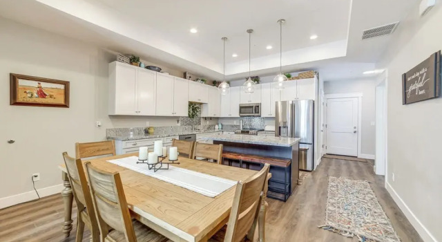 Апартаменты Hike, Fish & Ski! Bright Swan Valley Townhome