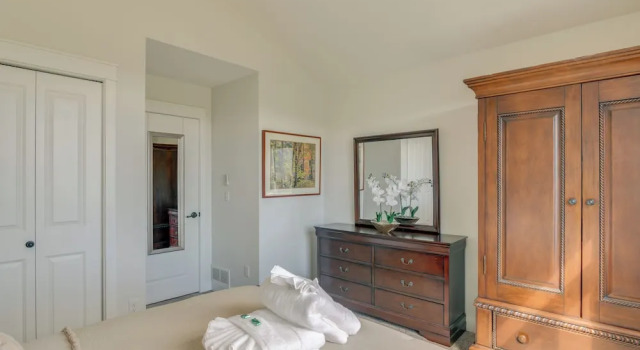 Chic Anchorage Townhome < 1 Mi to Kincaid Park!, Rezerwuj Hotel Anchorage Alaska