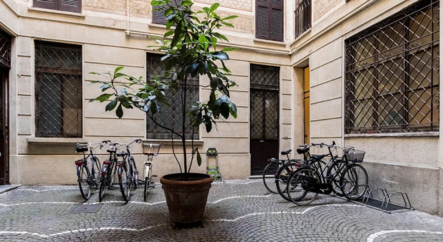 JOIVY Lovely Flat For 5 Close To Sforzesco Castle, Забронировать Апартаменты/квартира Апартаменты Милана, рядом с Театр Стрелера, Апартаменты/квартира