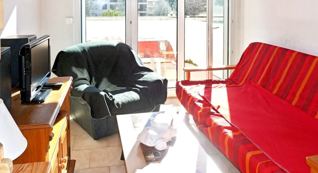 Apartment With one Bedroom in Fréjus, With Wonderful City View, Pool A