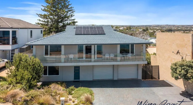 Коттедж 35 Degrees South by Wine Coast Holiday Rentals - Escape to the fabulous 35 Degrees South by Wine Coast Holiday Rentals.