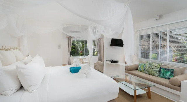 Люкс с балконом Kings Garden Resort - SHA Plus
