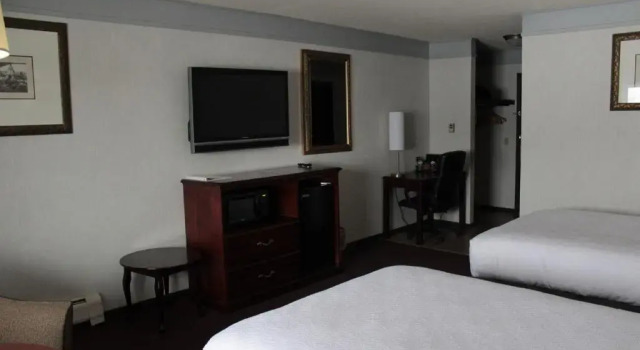 Номер Superior Shiretown Inn & Suites