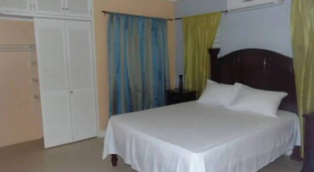 Ocho Rios Villa at the Palms V, Rezervasyon Villa Plantation Village Jamaika