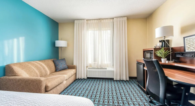 Люкс Fairfield Inn Charlotte Northlake
