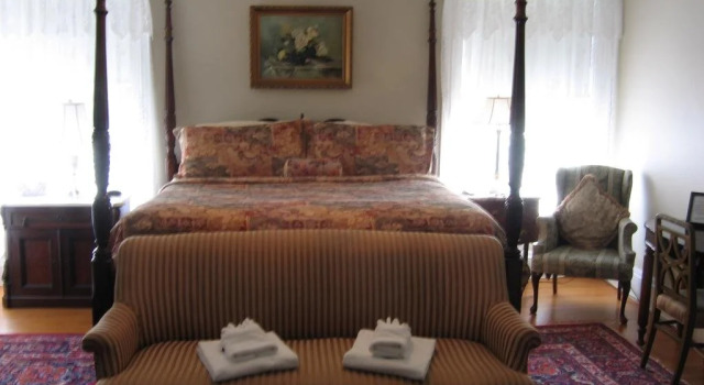 The Charles Newhall House, Reserva ahora Bed & breakfast Cranston Rhode Island