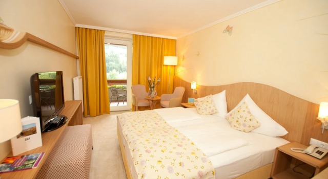 Двухместный номер Classic с балконом Hotel Praegant