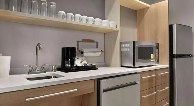 Номер Standard Home2 Suites Troy, OH