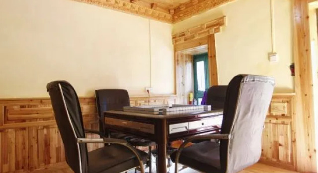 Danba County Gezuo Hotel, Buchen Sie Hotel Danba Sichuan