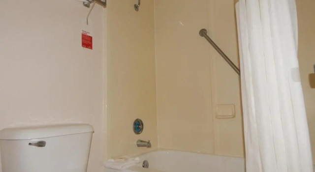 Номер Standard Ramada by Wyndham Altamonte Springs Near I-4