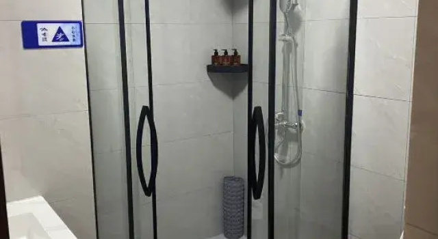 Tingting Manju Hotel, Prenota Hotel Hotel a Yunnan con parcheggio, Parcheggio