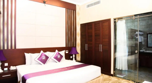 Люкс Hai Ba Trung Hotel & Spa