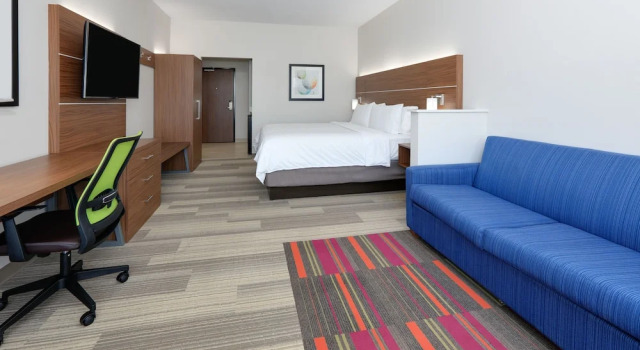 Двухместный люкс Holiday Inn Express & Suites DALLAS PARK CENTRAL NORTHEAST by IHG