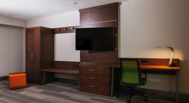 Двухместный номер Standard Holiday Inn Express & Suites Atlanta Perimeter Mall Hotel by IHG