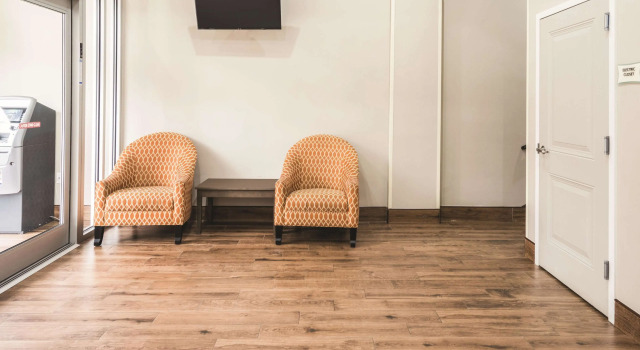 La Quinta Inn & Suites by Wyndham Brooklyn Central
