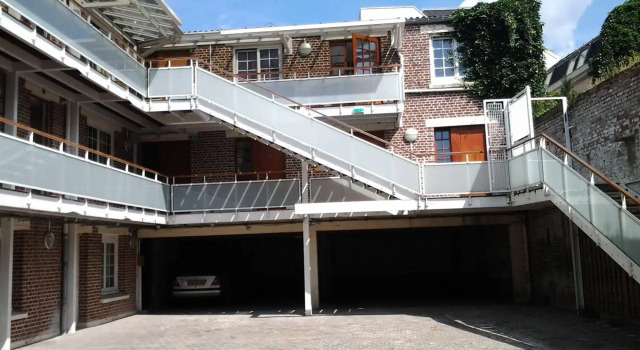 ModernHotel