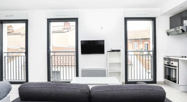 204 - Appartement Moderne et Lumineux - Jeanne d'Arc, Toulouse, Забронировать Апартаменты/квартира Отели Тулузы с парковкой, рядом с Le Pont Neuf, Парковка