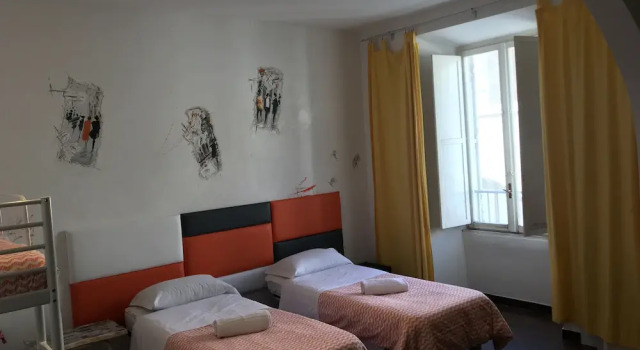 Coconuts Female Hostel (хостел для женщин)