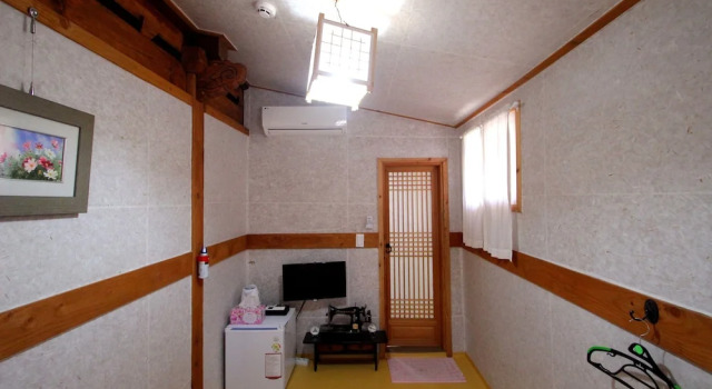 Двухместный номер Deluxe Happiness Full Hanok Guesthouse