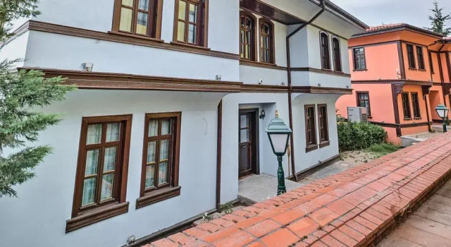 Mi̇das Konak Otel, Забронировать Отель Одунпазары Эскишехир, рядом с Мечеть Куршунлу