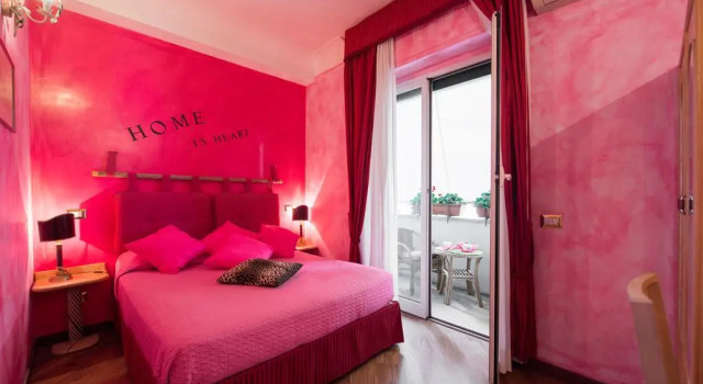 B&B Rifugio di Roma upon Metro B pvt bathroom pvt balcon, Book Hotel Ostiense Rome