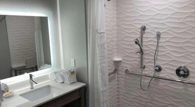 Номер Standard Best Western Plus Mid County