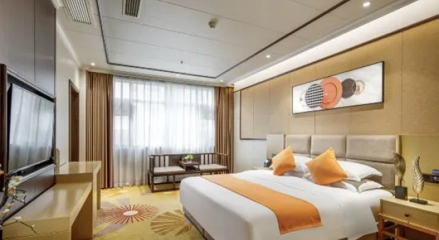 Люкс Deluxe Ruijing Sunshine Hotel (Leshan Hi-tech Zone Ito Shihao Branch)
