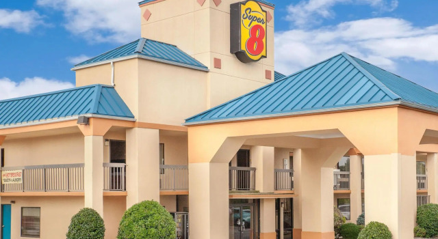 Super 8 by Wyndham Bulls Gap Greeneville Area