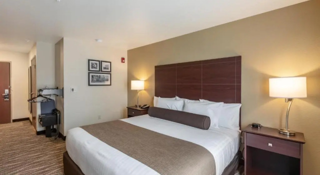 Номер Standard Cobblestone Hotel & Suites Appleton International Airport