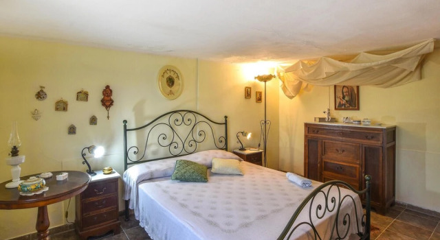 Beautiful Home in Enna With Wifi and 3 Bedrooms, Book Hotel Hotels in Sicily with Parking, Parking