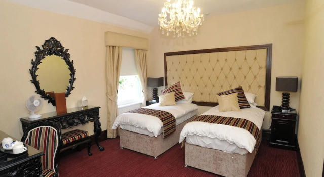 Lyons Nant Hall Hotel, Забронировать Отель Престатин Клоид