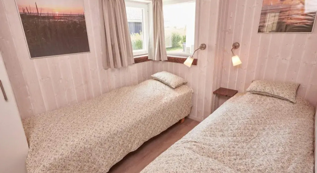 4 Star Holiday Home in Friedrichkoog, Забронировать Дом для отпуска Коттеджи Фридрихског, Коттедж