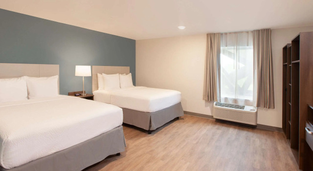 Четырёхместный номер Standard WoodSpring Suites Houston 288 South Medical Center