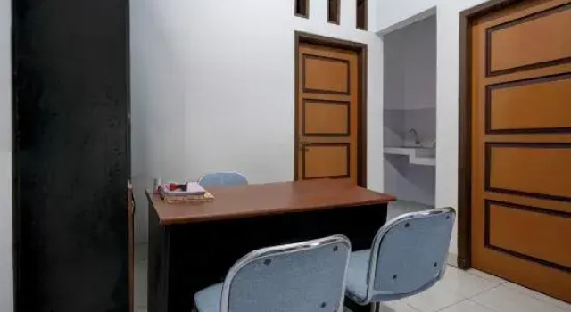 Hotel O 94843 Syariah Hj. Lilis Sukabumi