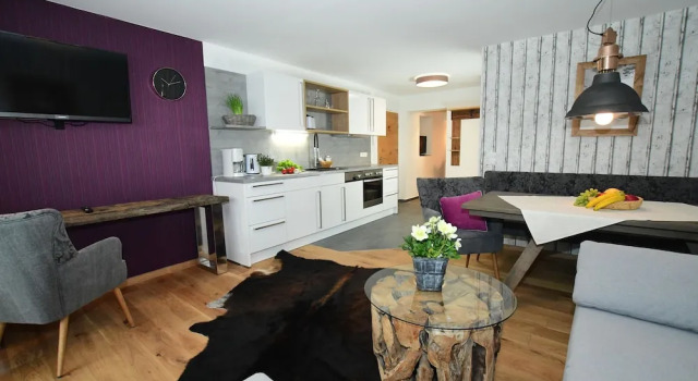 Номер Standard с 2 комнатами с балконом и с видом на горы Alp-Chalet