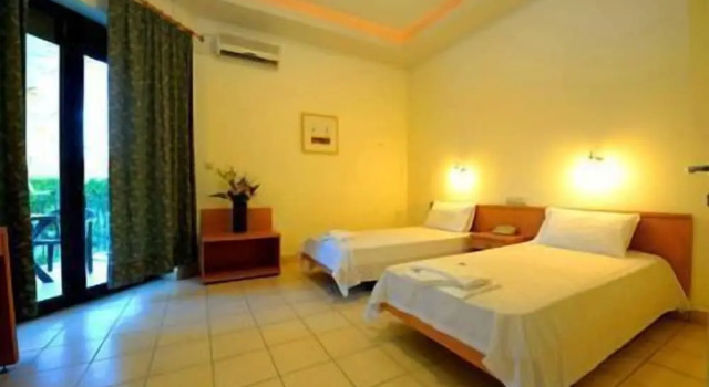 Двухместный номер Standard с балконом Kentrikon Hotel & Spa